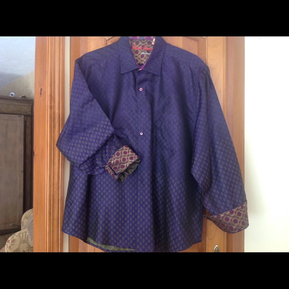 COPY - Robert Graham silk Limited addition